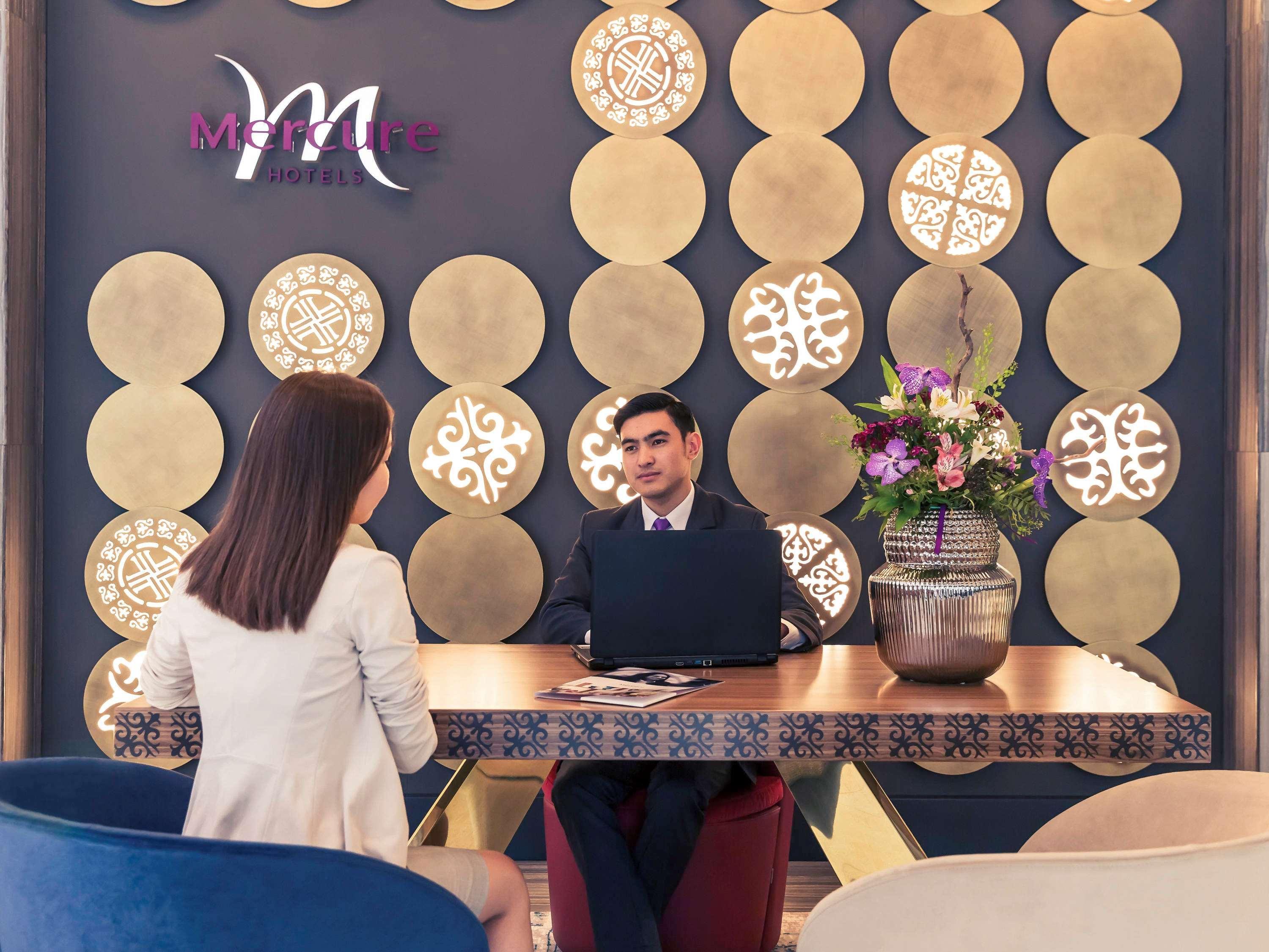 Mercure Almaty City Center Exterior foto