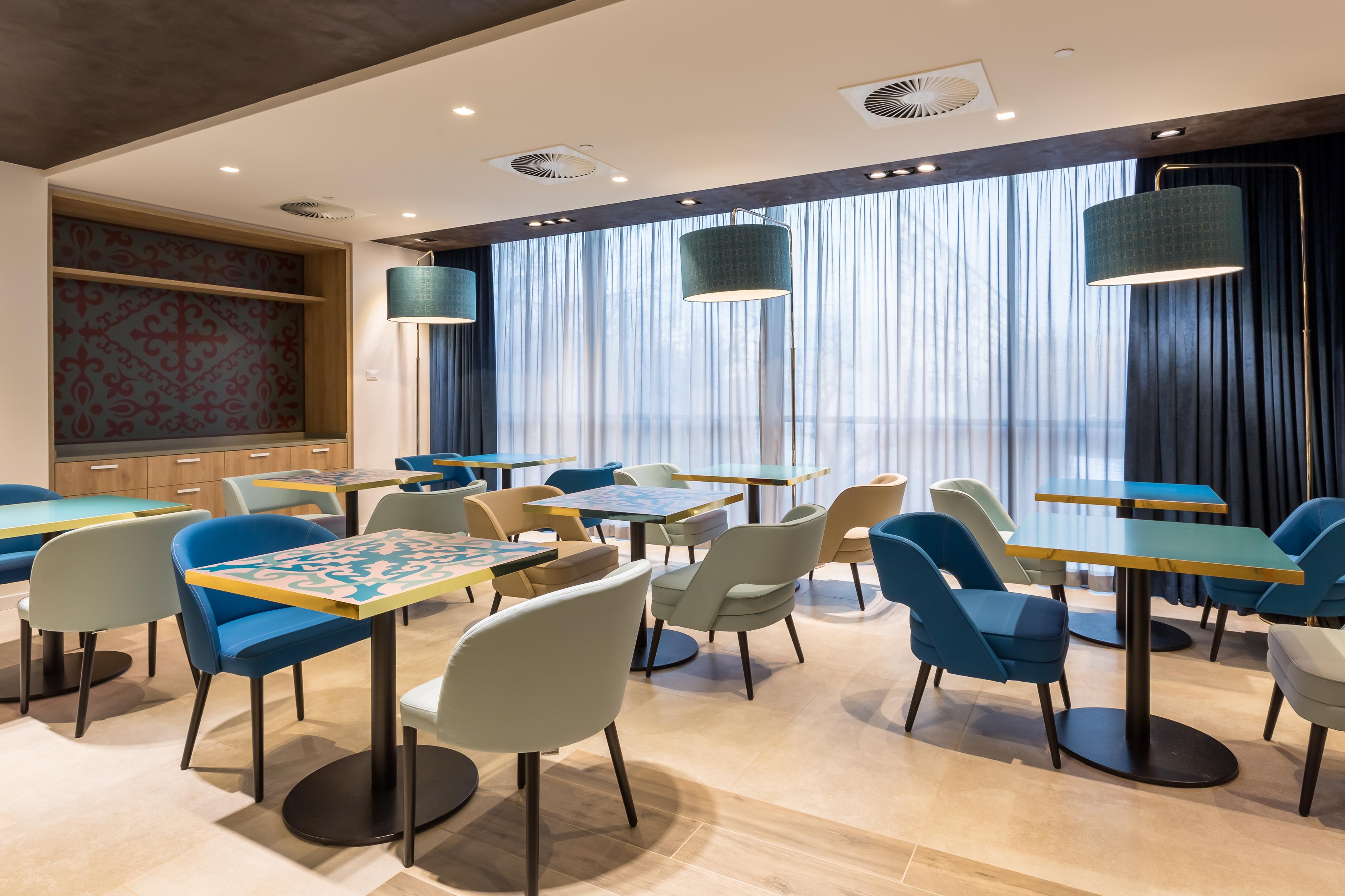 Mercure Almaty City Center Exterior foto